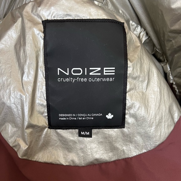 NWOT Noize Gold Metallic Quilted Cropped Puffer Jacket - Picture 16 of 16